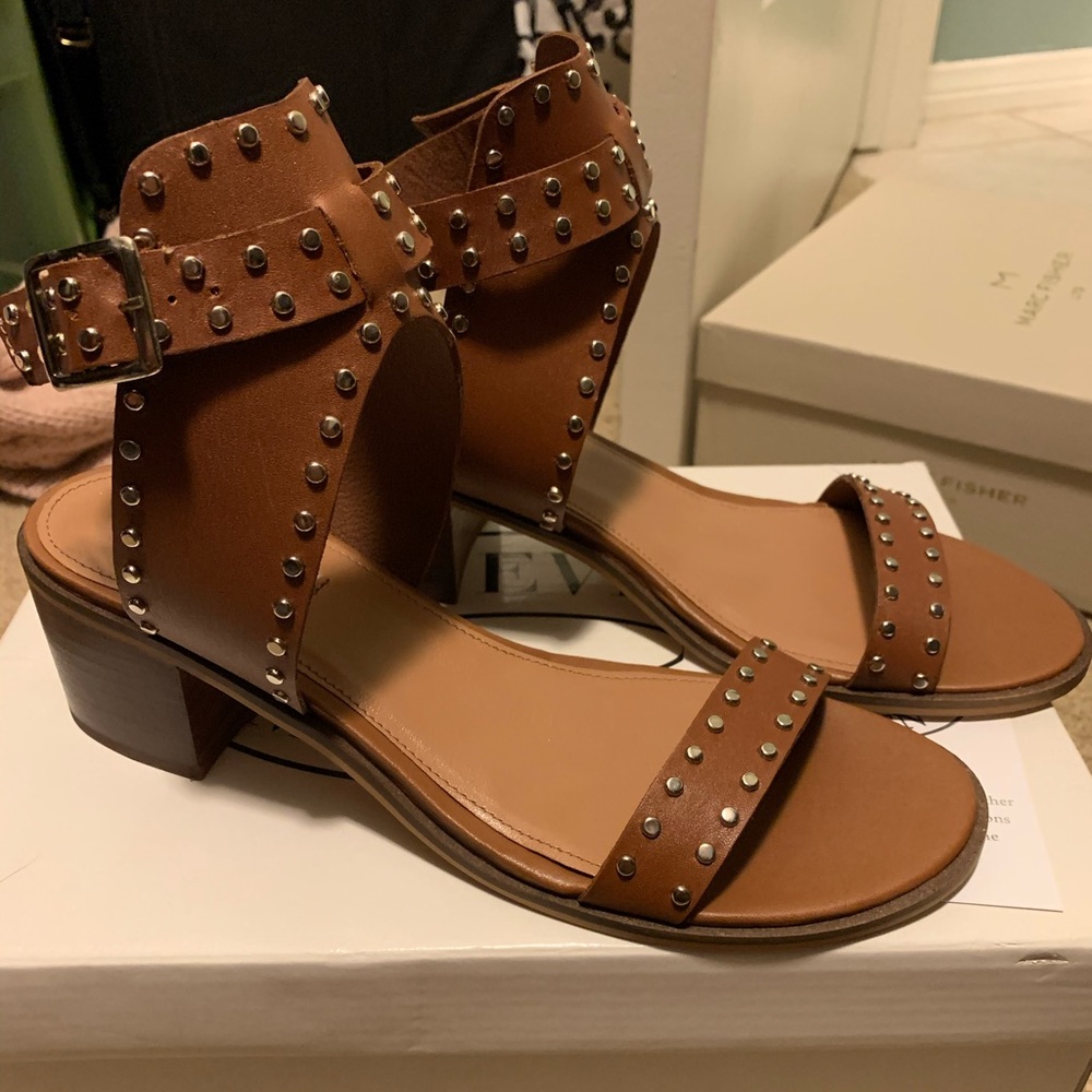 Steve Madden Studded sandal